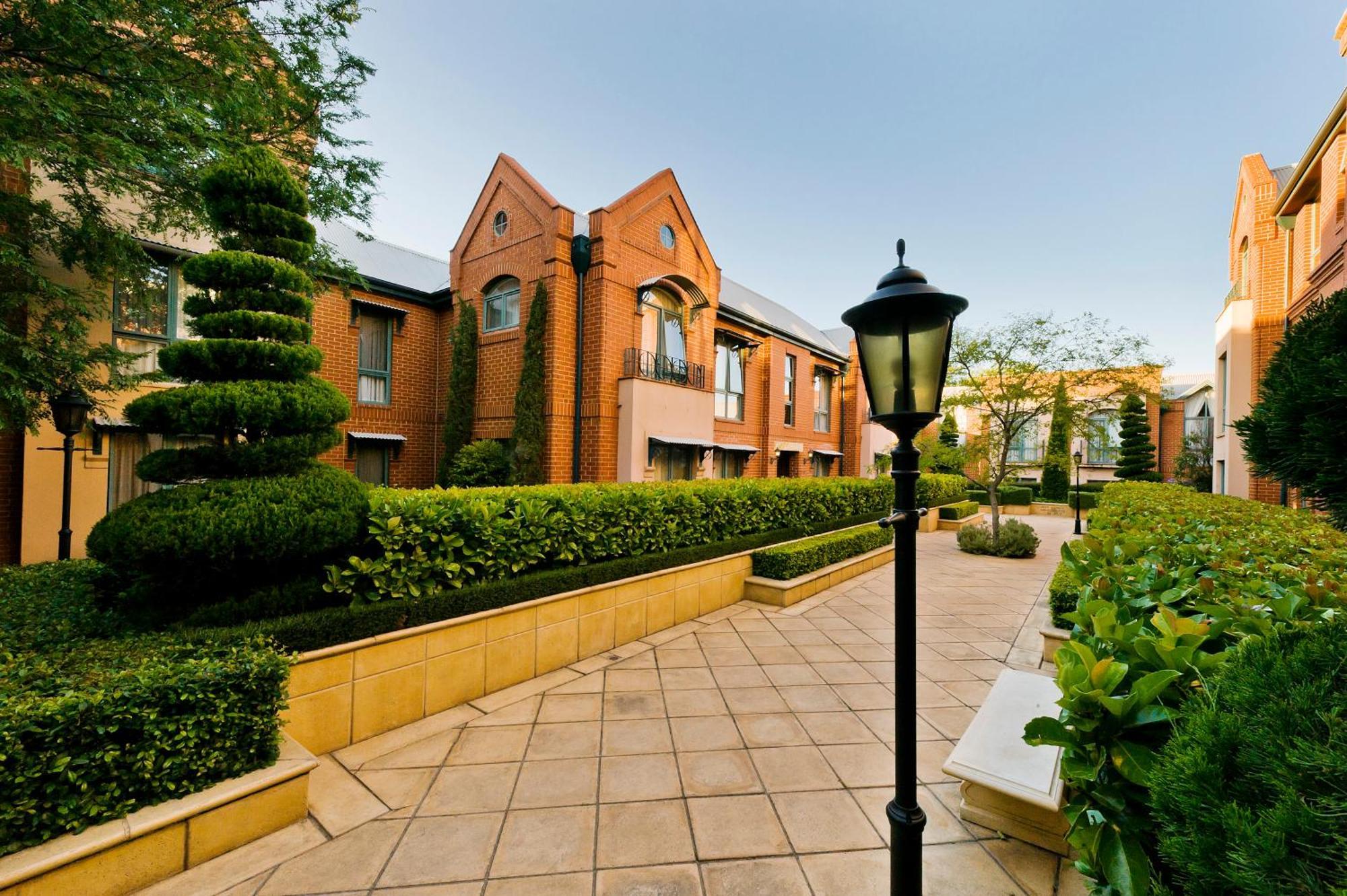 Majestic Old Lion Apartments North Adelaide Exterior foto